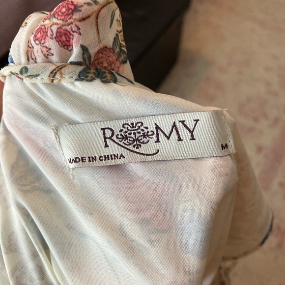 Gorgeous floral maxi dress. Romy. Size M - Picture 6 of 9